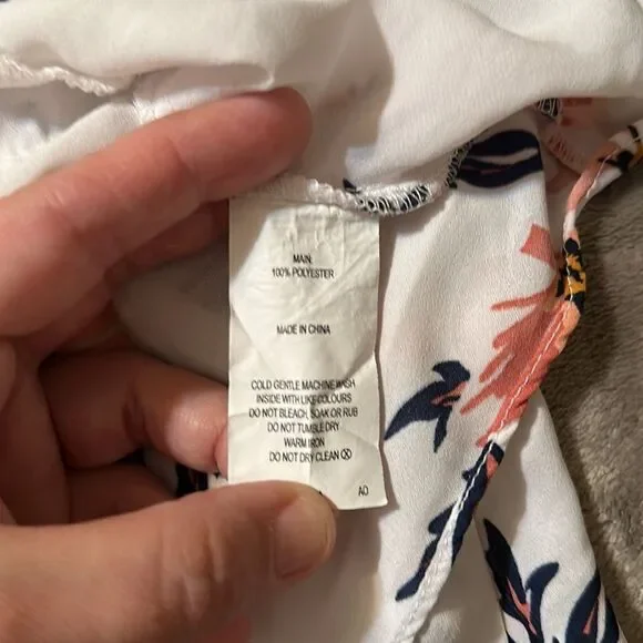 TOKITO 4 White Pink Navy Floral Button Front Bell Sleeve Peplum Tie Blouse - Picture 11 of 12